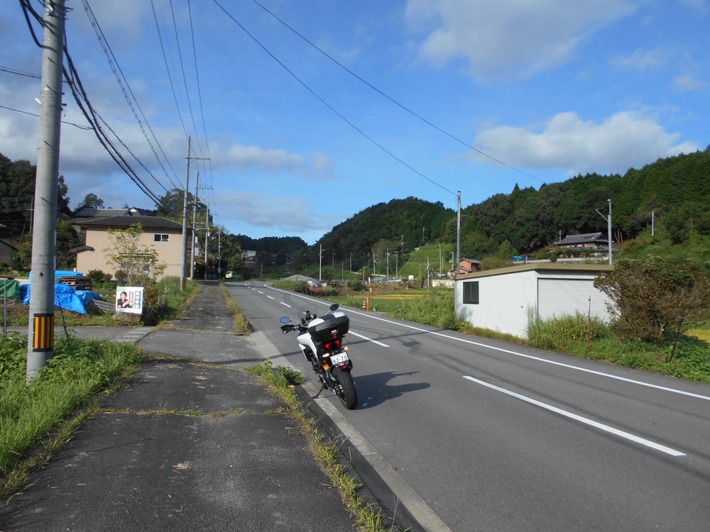 ・・・と秋の空　ひとり《早朝・お散歩ツーリング》