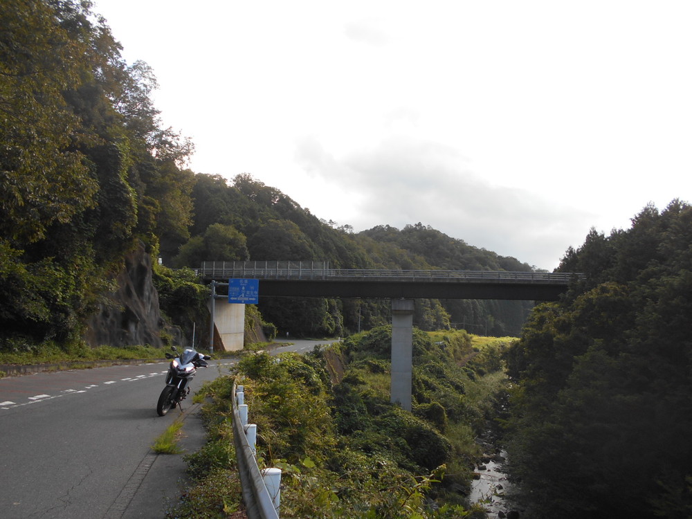 ・・・と秋の空　ひとり《早朝・お散歩ツーリング》