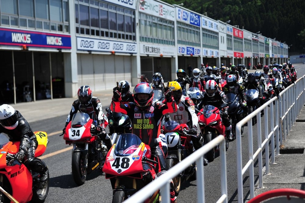 バイクでスポーツしよう！