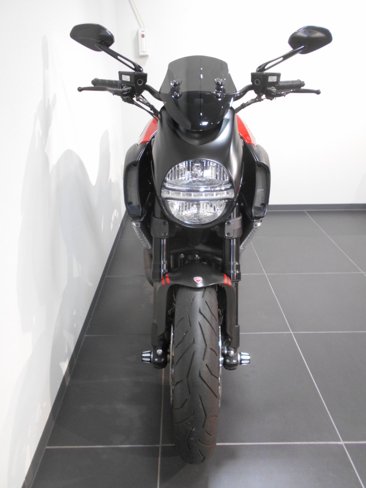 【ディライト特選中古車】DIAVEL CARBON