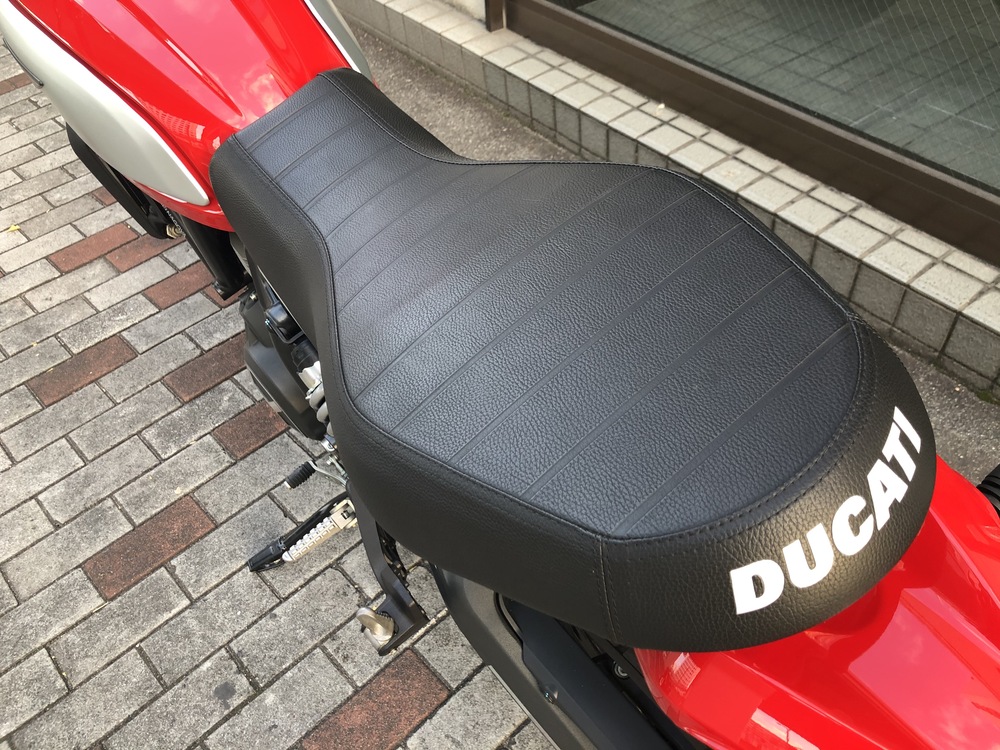 【ディライト特選中古車】スクランブラーアイコン
