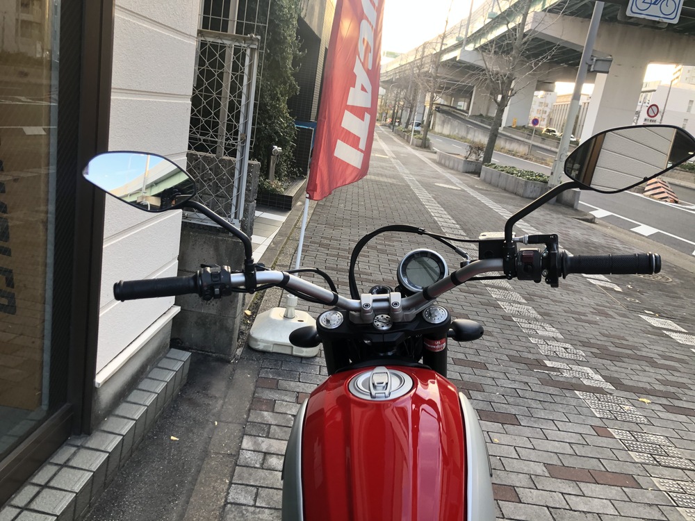 【ディライト特選中古車】スクランブラーアイコン