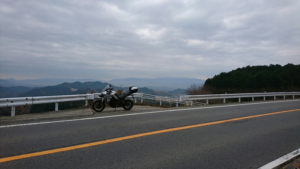 ぶらぶらと・・・。