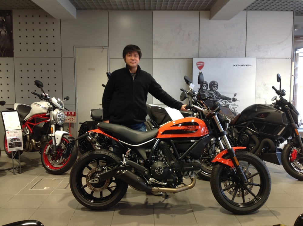 ドゥカティオーナー誕生　SCRAMBLER Sixty2