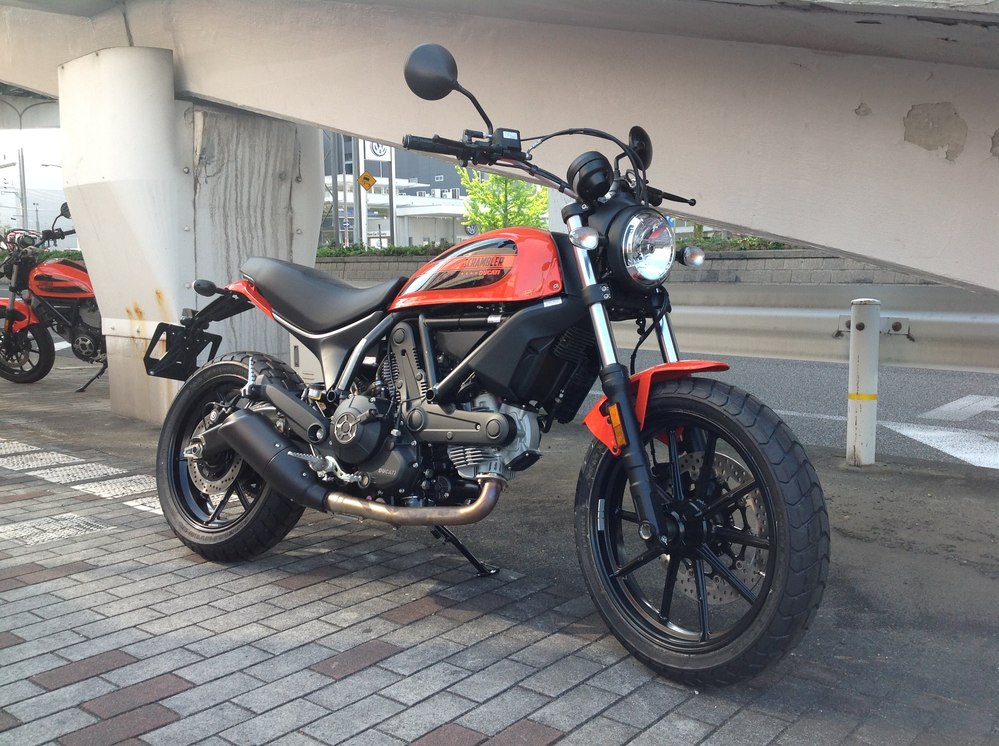 【 展示車紹介 】SCRAMBLER Sixty2